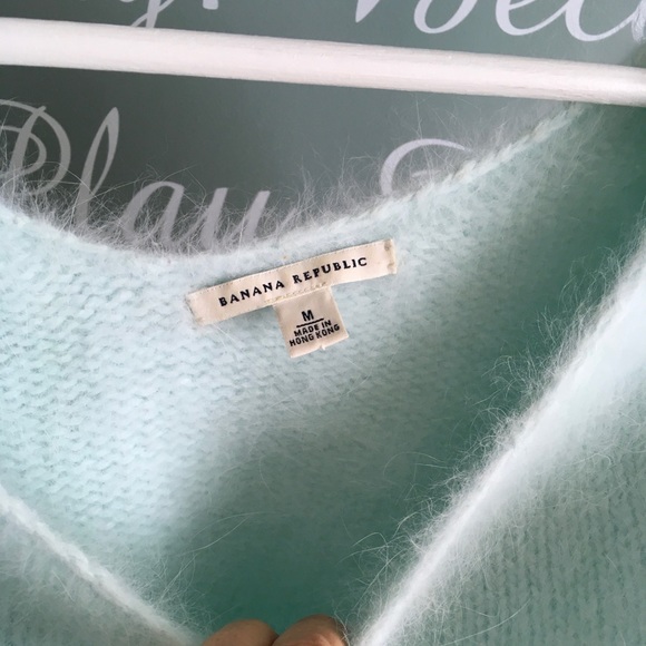 BANANA REPUBLIC ANGORA SWEATER - Picture 3 of 3